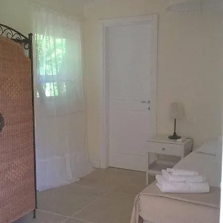 Borgo Rosso 乡村民宿 锡罗洛